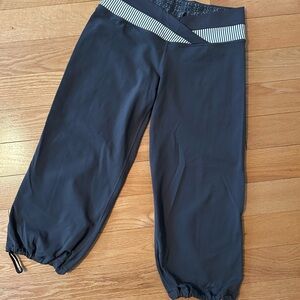 lululemon athletica Grey Cropped Leggings